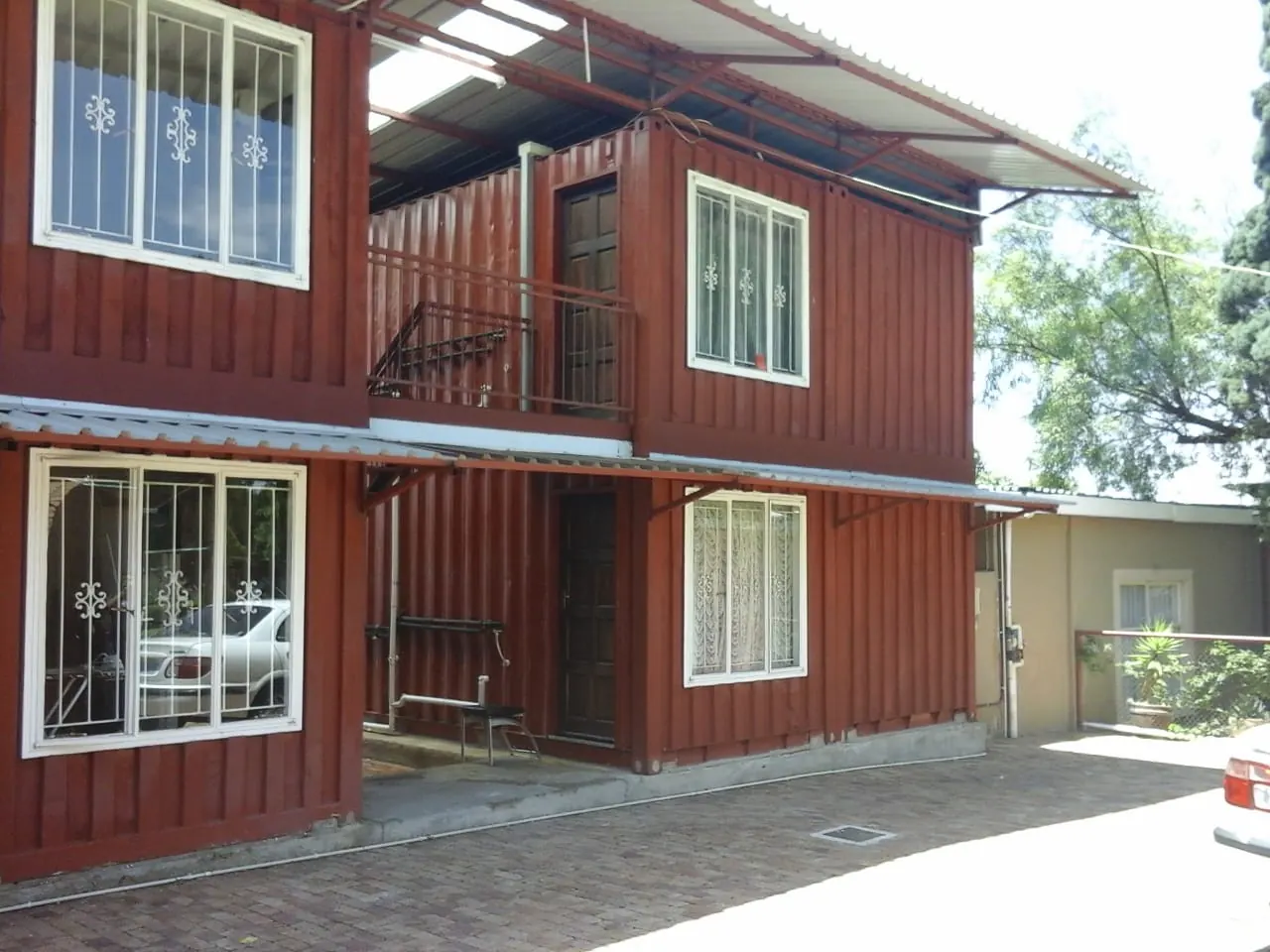 Stacked housing block