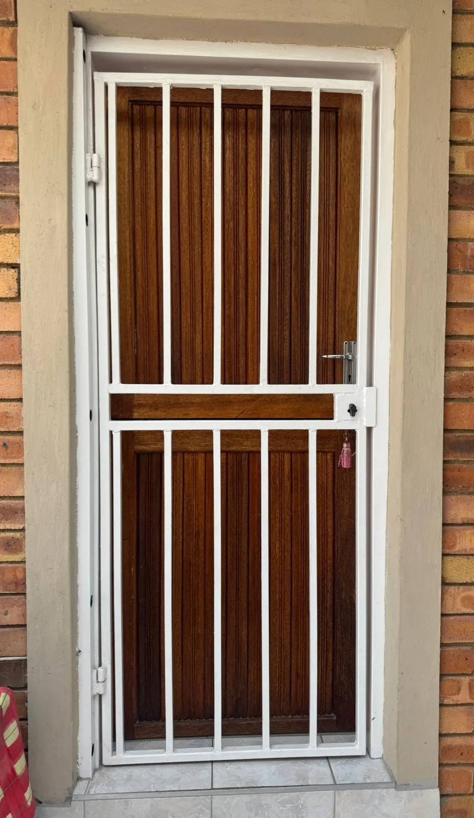 Heavy-duty security gate