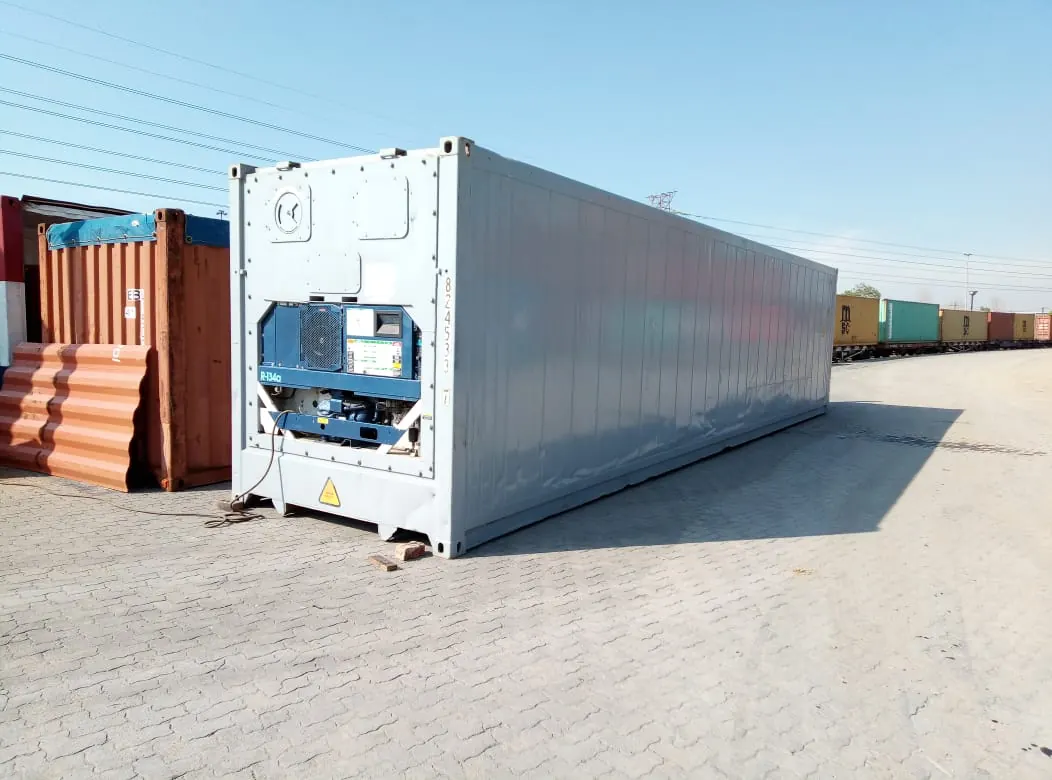 12 m refrigerated container